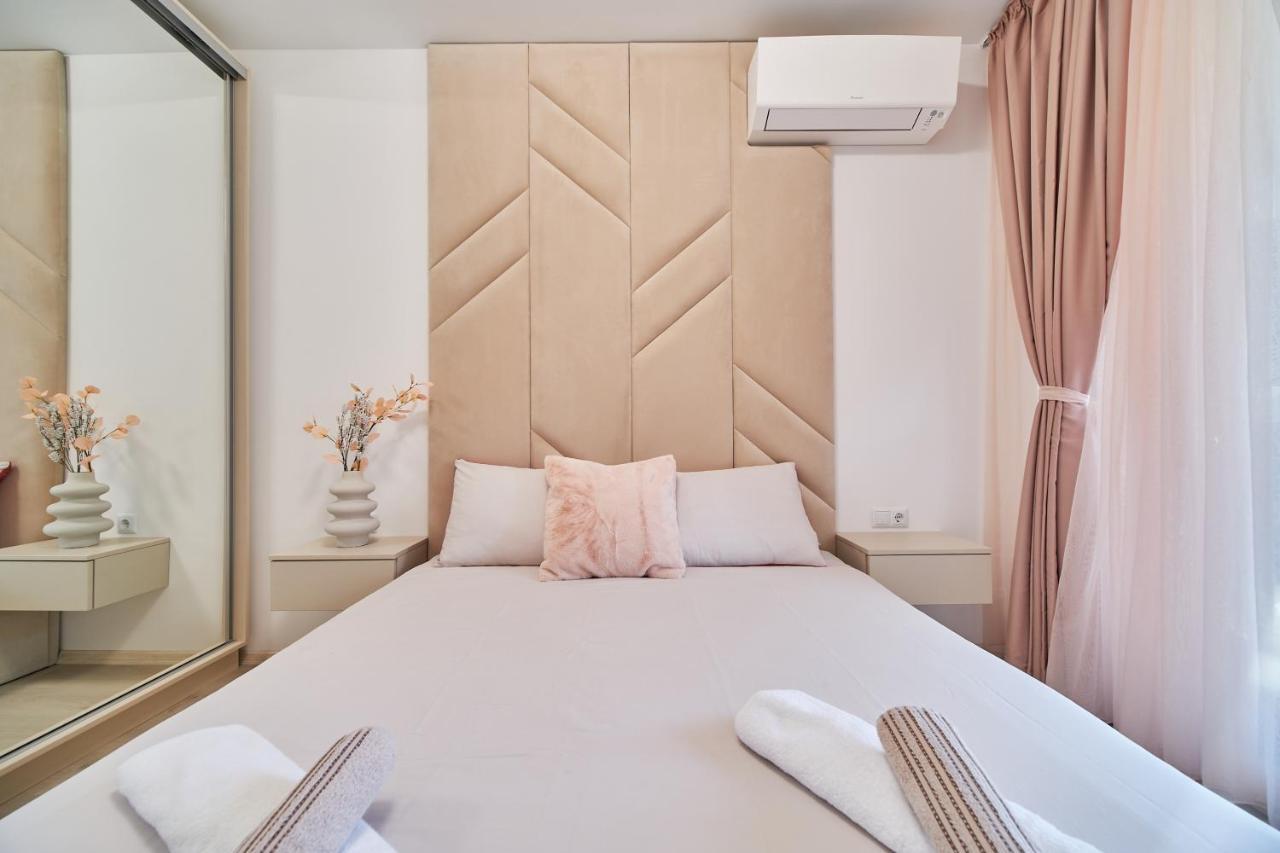 Mediterranea Complex - Luxury Apartment With Sea & Pool View! Varna Luaran gambar