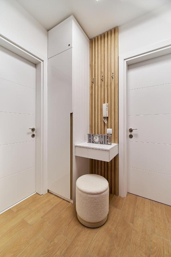 Mediterranea Complex - Luxury Apartment With Sea & Pool View! Varna Luaran gambar